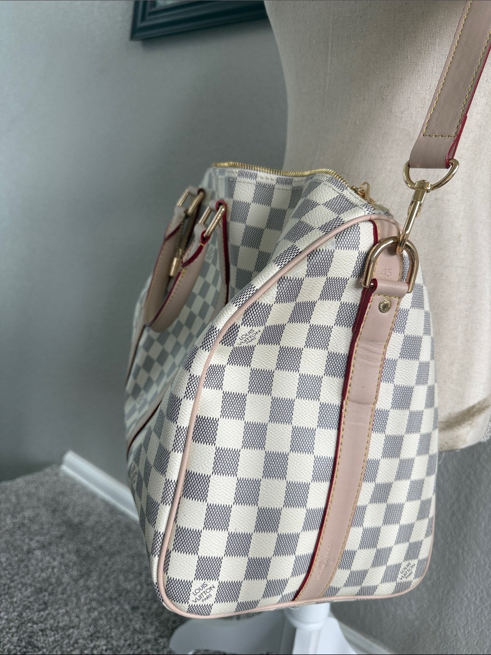 Checkered Pattern Top-Handle Duffel Travel Bag - Picture 4 of 16